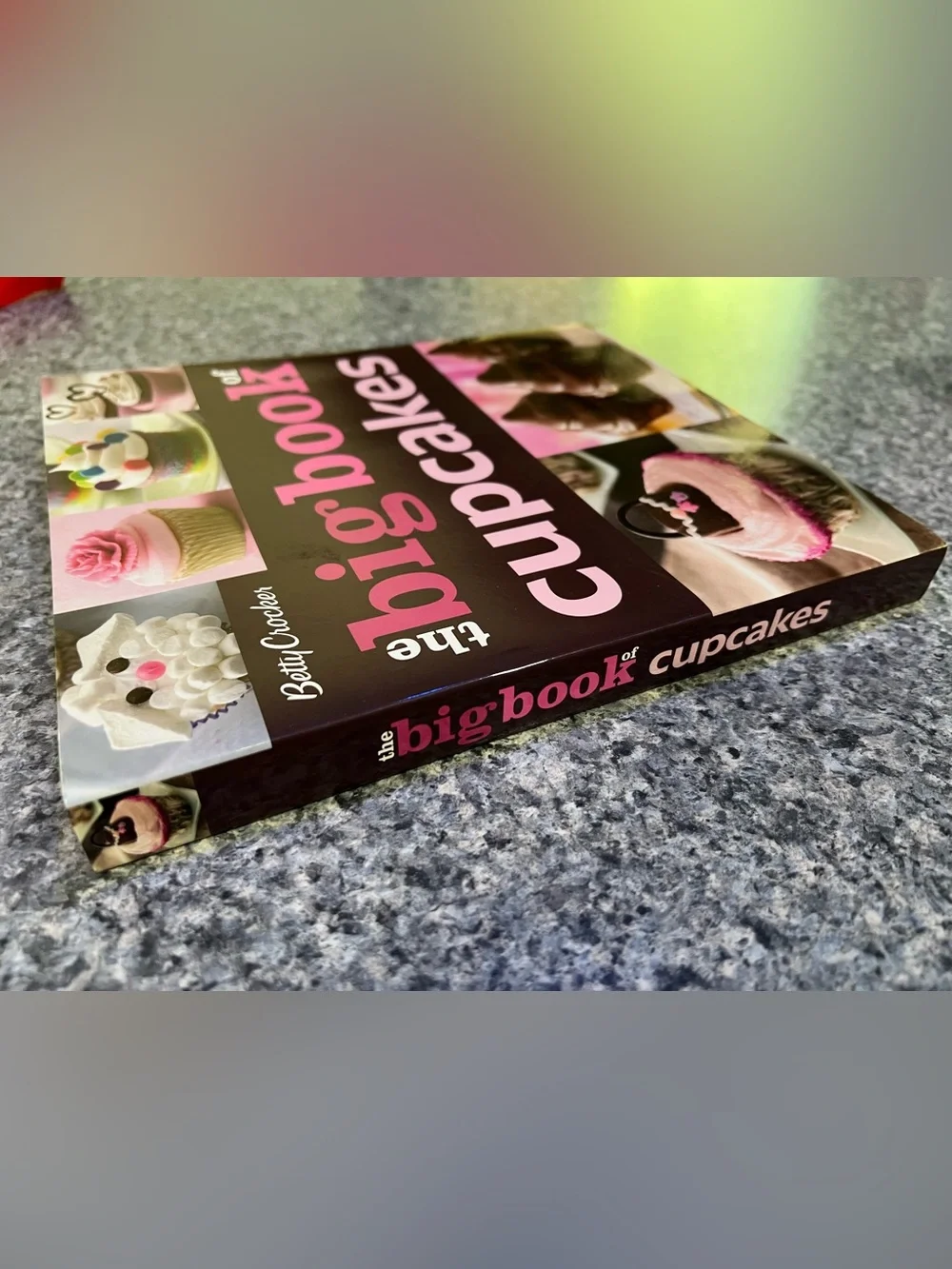 Betty Crocker “The Big Book of Cupcakes” Recipe Book